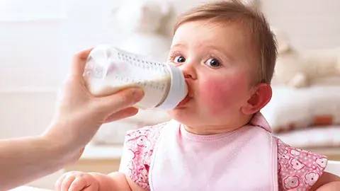 排名前十的婴儿奶粉(全球优质婴儿奶粉排行榜10强)