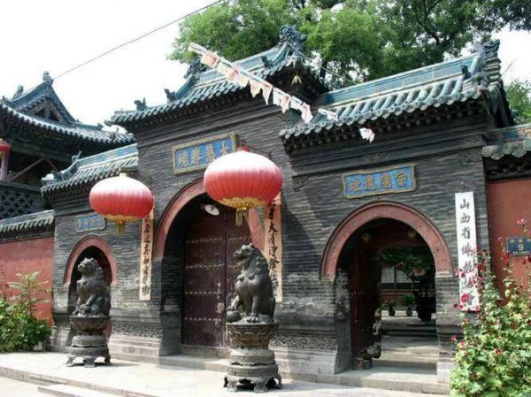 中国藏传佛教十大寺庙(国内佛教著名寺庙大盘点)