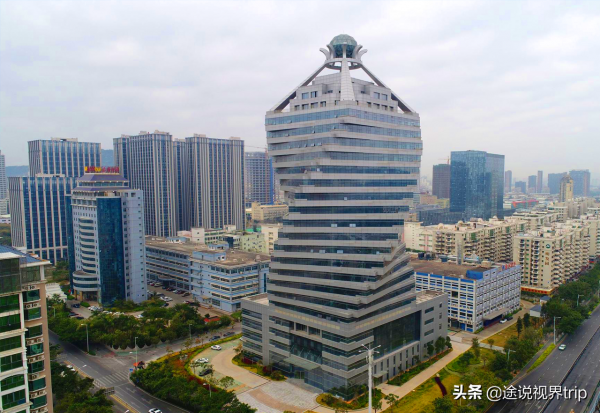 中国十大奇葩造型建筑物(国内10个最奇怪的建筑，)