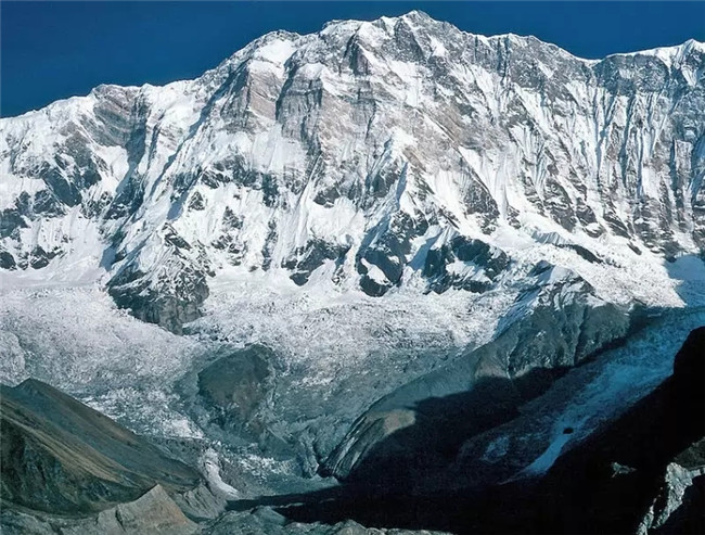 世界上最高的十大山峰(世界最高山峰前十排名)